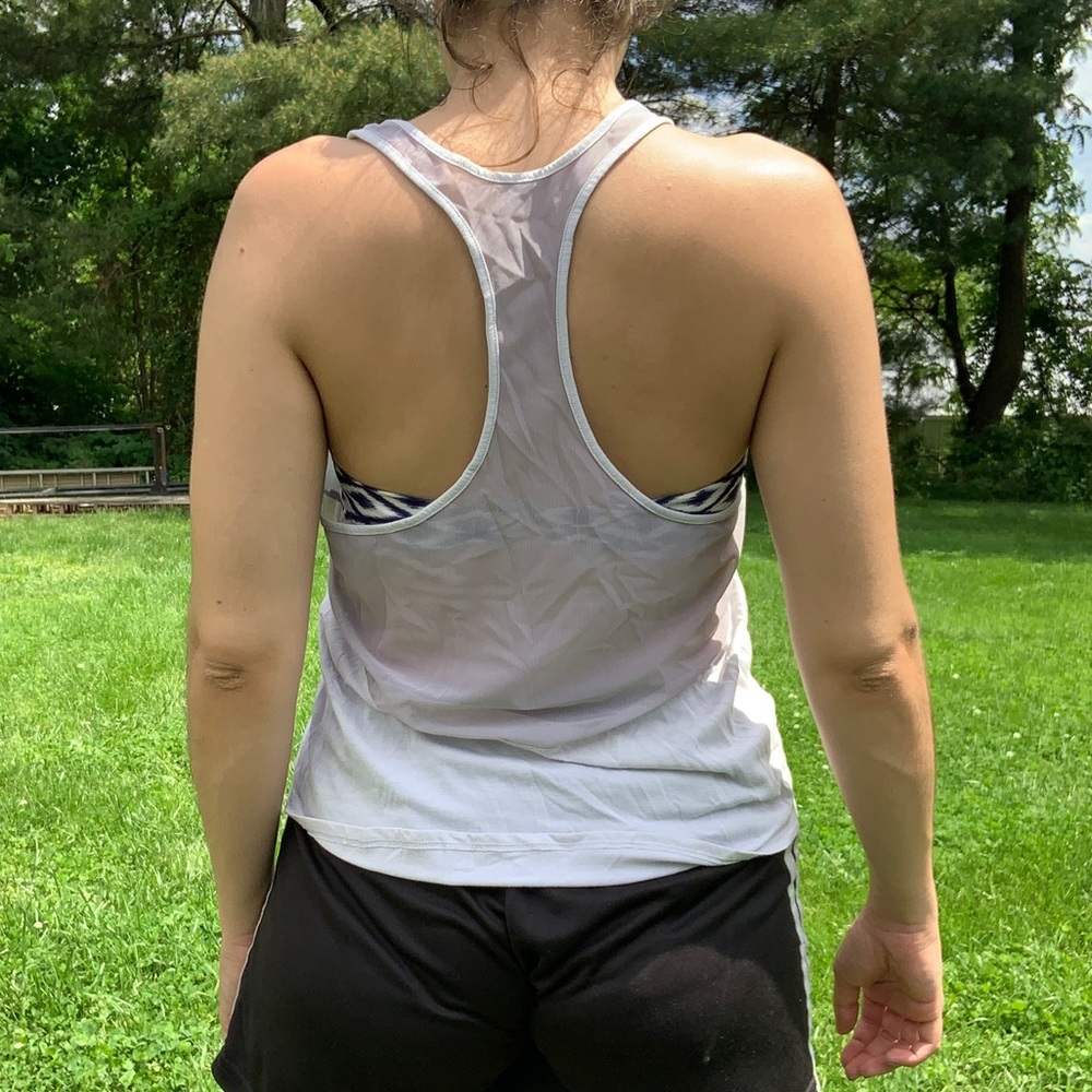 Alo Yoga sz S mesh back racer back tank top